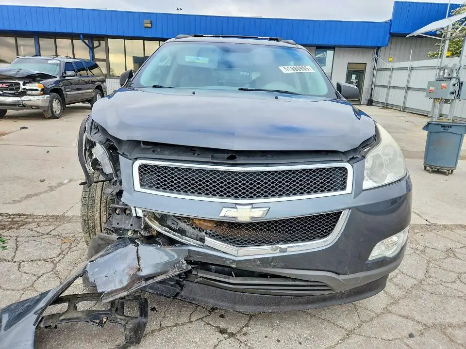 2012 CHEVROLET TRAVERSE LS  