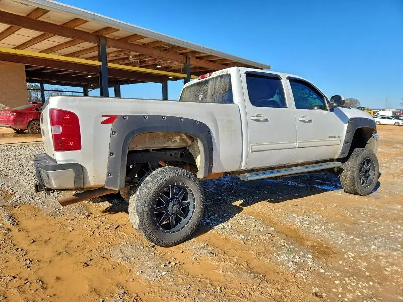 2011 CHEVROLET SILVERADO K2500 HEAVY DUTY LTZ  