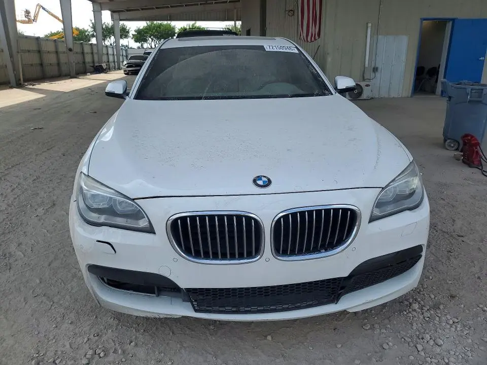 2013 BMW 750 I  