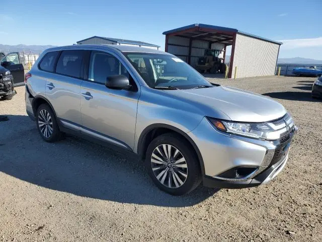2020 MITSUBISHI OUTLANDER SE  