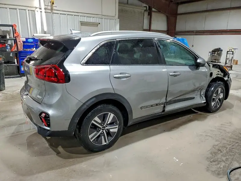 2022 KIA NIRO LX  