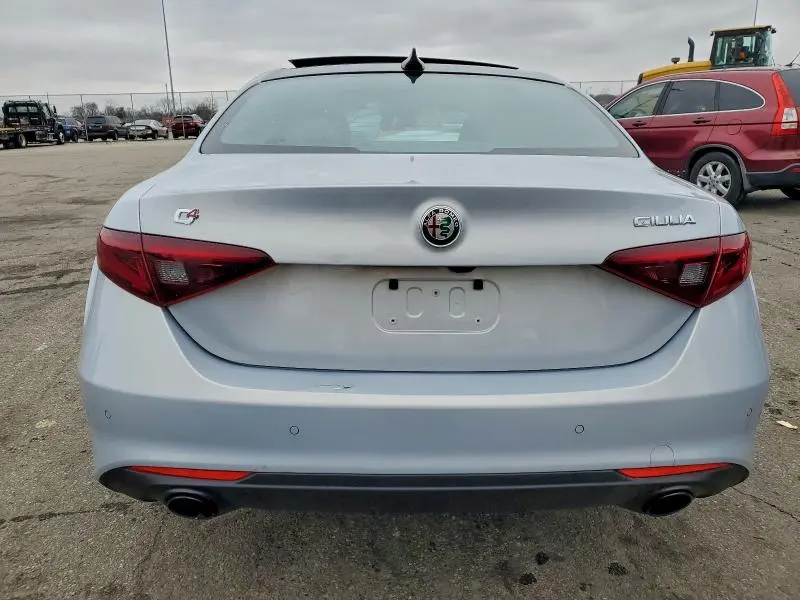 2022 ALFA ROMEO GIULIA SUPER  