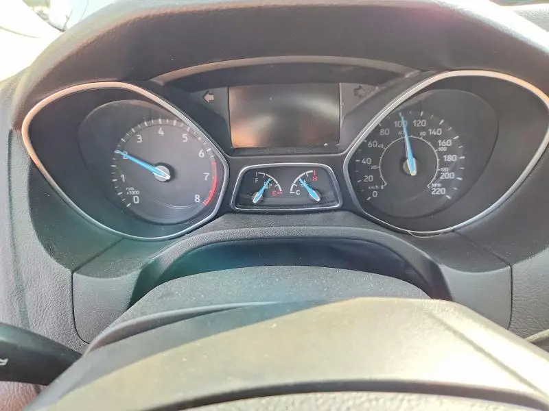 2016 FORD FOCUS SE  