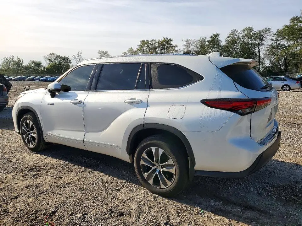 2020 TOYOTA HIGHLANDER HYBRID XLE  