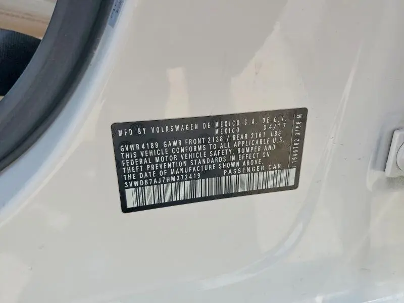 2017 VOLKSWAGEN JETTA SE  