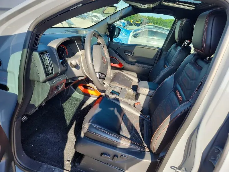 2025 NISSAN FRONTIER PRO-4X  