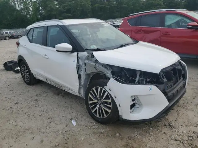 2021 NISSAN KICKS SV  