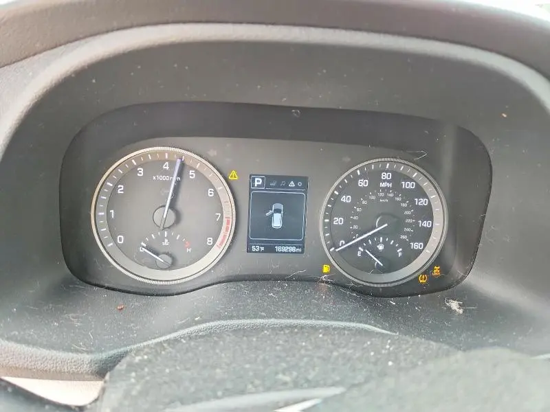 2017 HYUNDAI TUCSON SE  