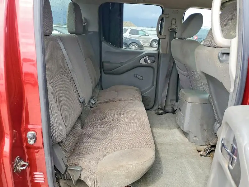 2014 NISSAN FRONTIER S  