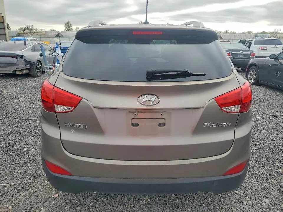 2013 HYUNDAI TUCSON GLS  
