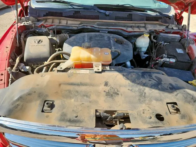 2015 RAM 1500 SLT  