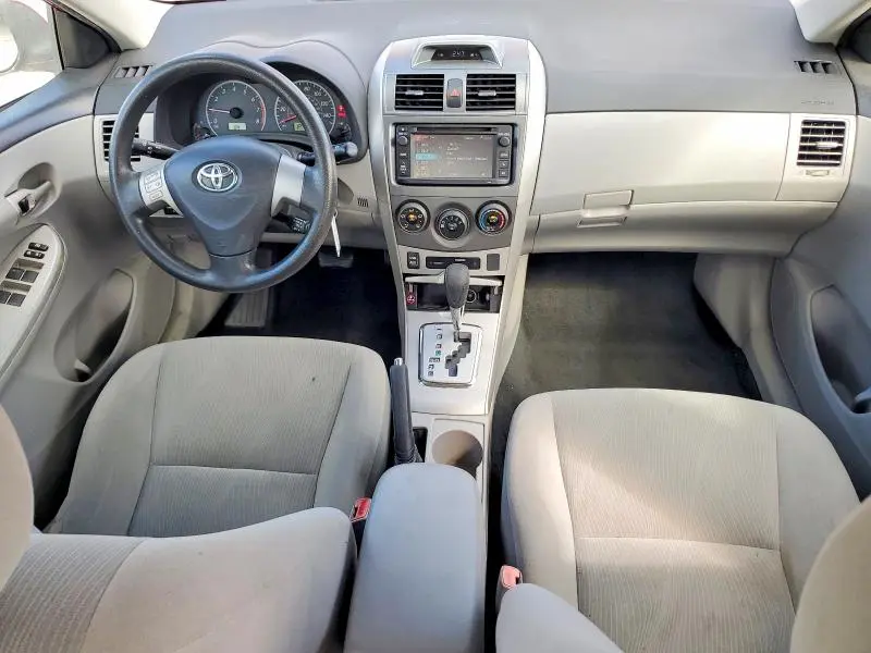 2013 TOYOTA COROLLA LE  