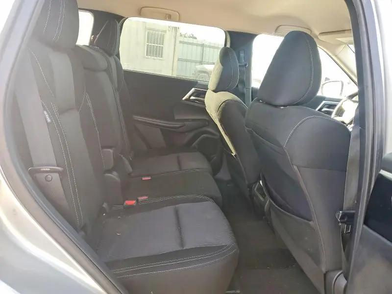2022 MITSUBISHI OUTLANDER ES  