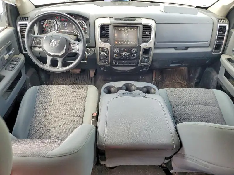 2015 RAM 1500 SLT  
