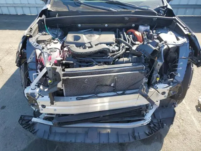 2023 TOYOTA VENZA LE  
