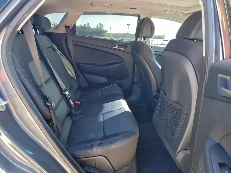 2018 HYUNDAI TUCSON VALUE  