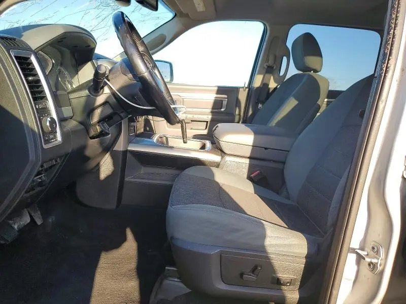 2018 RAM 1500 SLT  