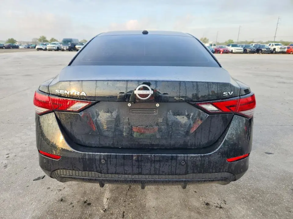 2024 NISSAN SENTRA SV  