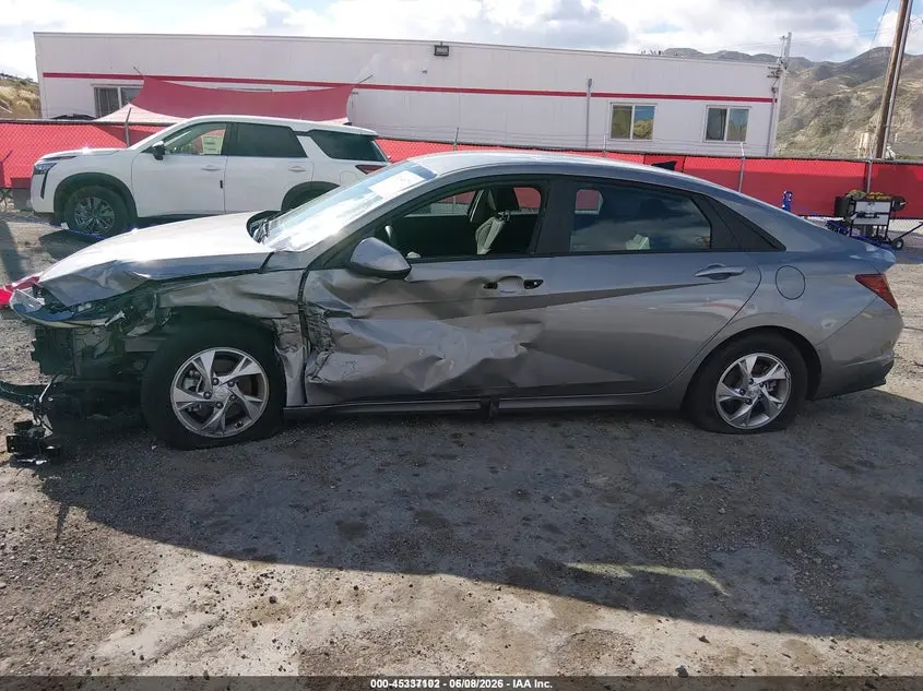 2023 HYUNDAI ELANTRA SE
