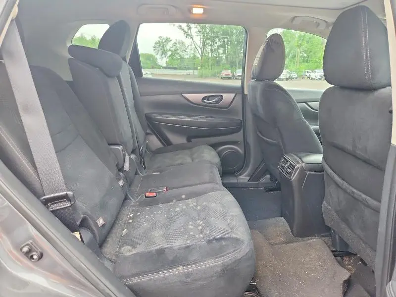 2016 NISSAN ROGUE SV  