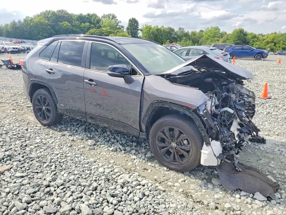2024 TOYOTA RAV4 XSE  