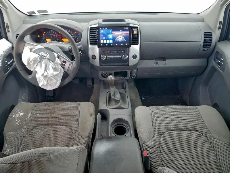 2010 NISSAN FRONTIER CREW CAB SE  