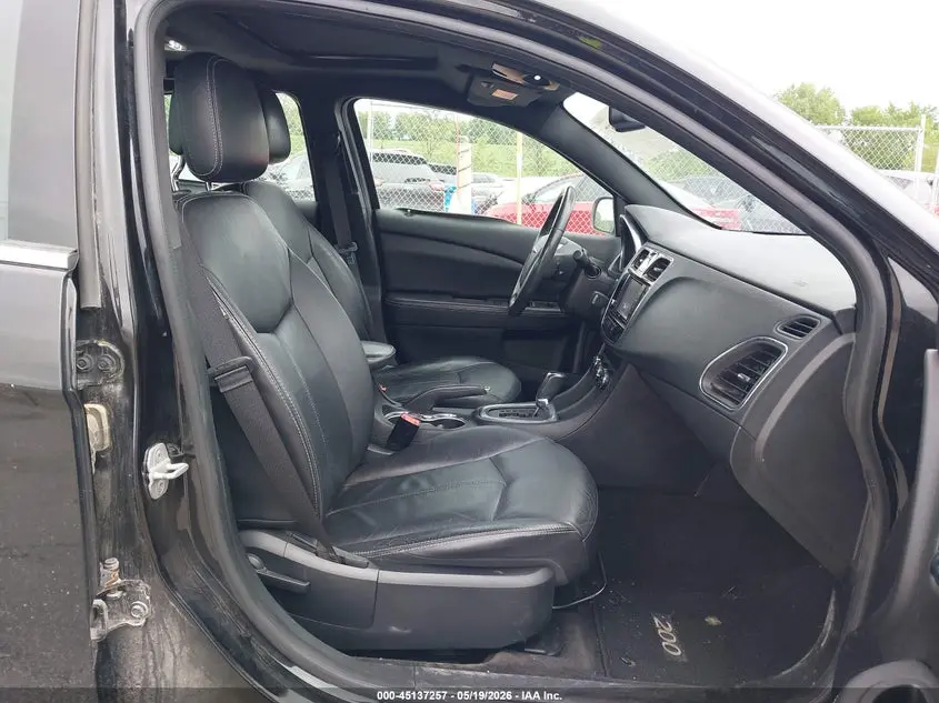 2012 CHRYSLER 200 LIMITED