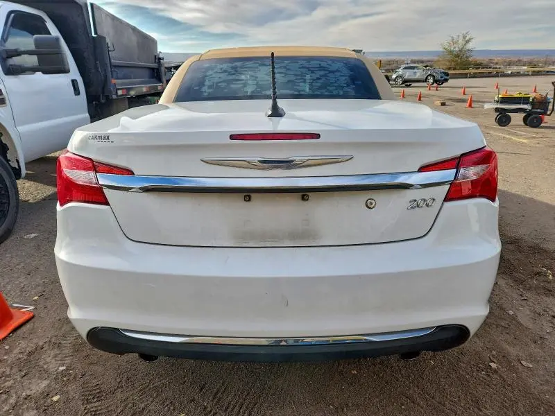 2014 CHRYSLER 200 LIMITED  