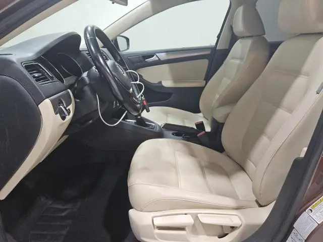 2017 VOLKSWAGEN JETTA SE  