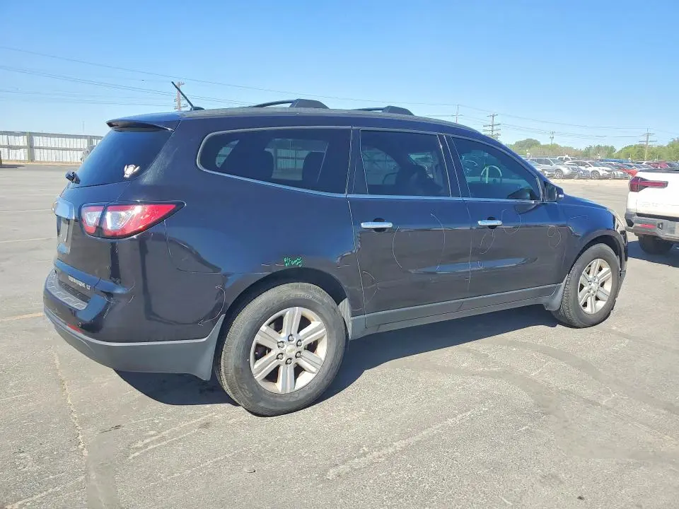 2014 CHEVROLET TRAVERSE LT  