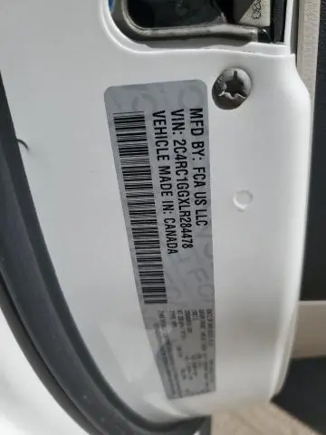 2020 CHRYSLER PACIFICA LIMITED  