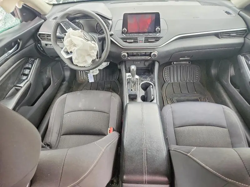 2021 NISSAN ALTIMA SV  