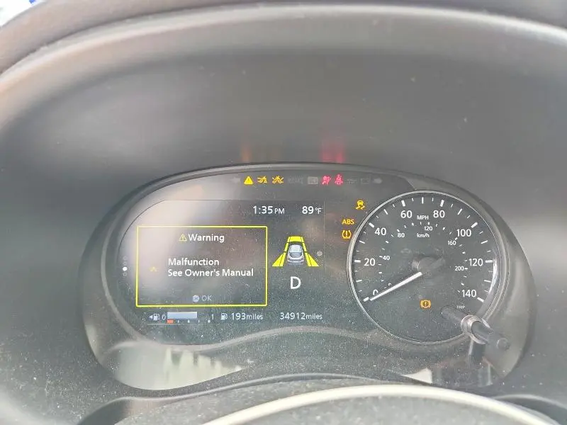 2021 NISSAN KICKS SR  