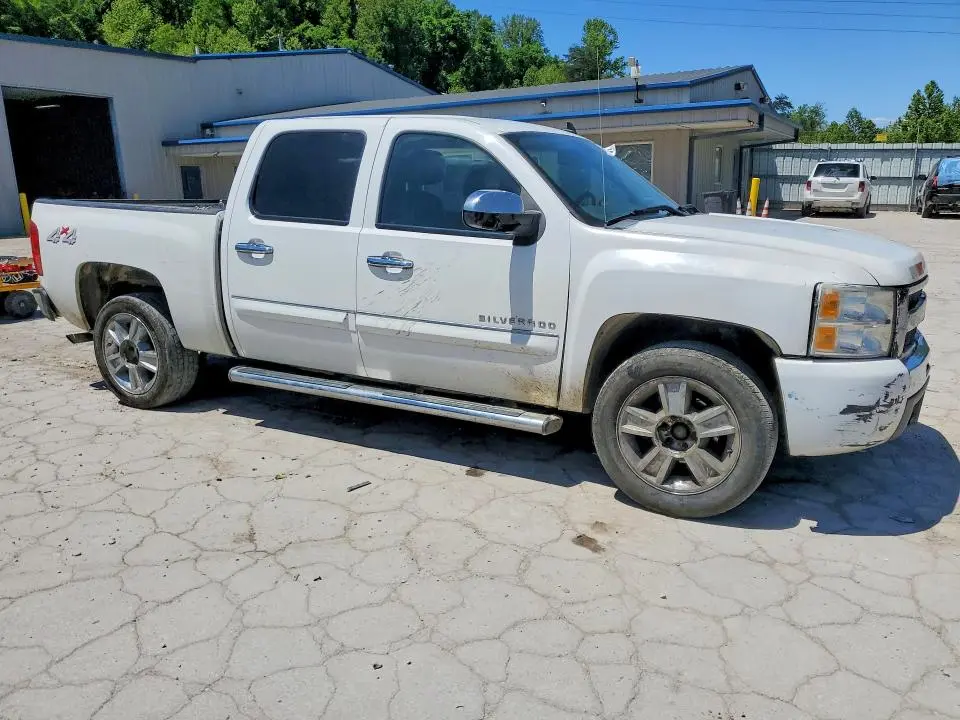 2013 CHEVROLET SILVERADO K1500 LT  