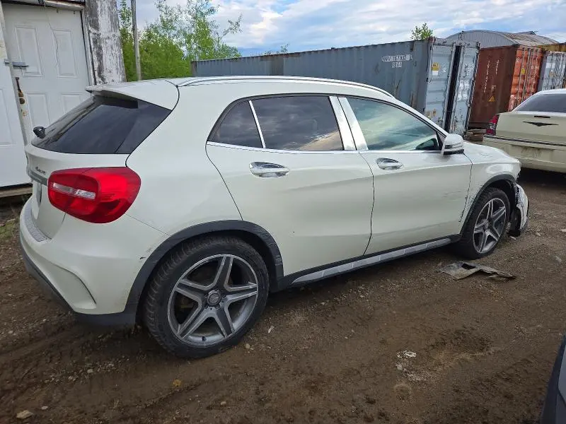 2016 MERCEDES-BENZ GLA 250 4MATIC  