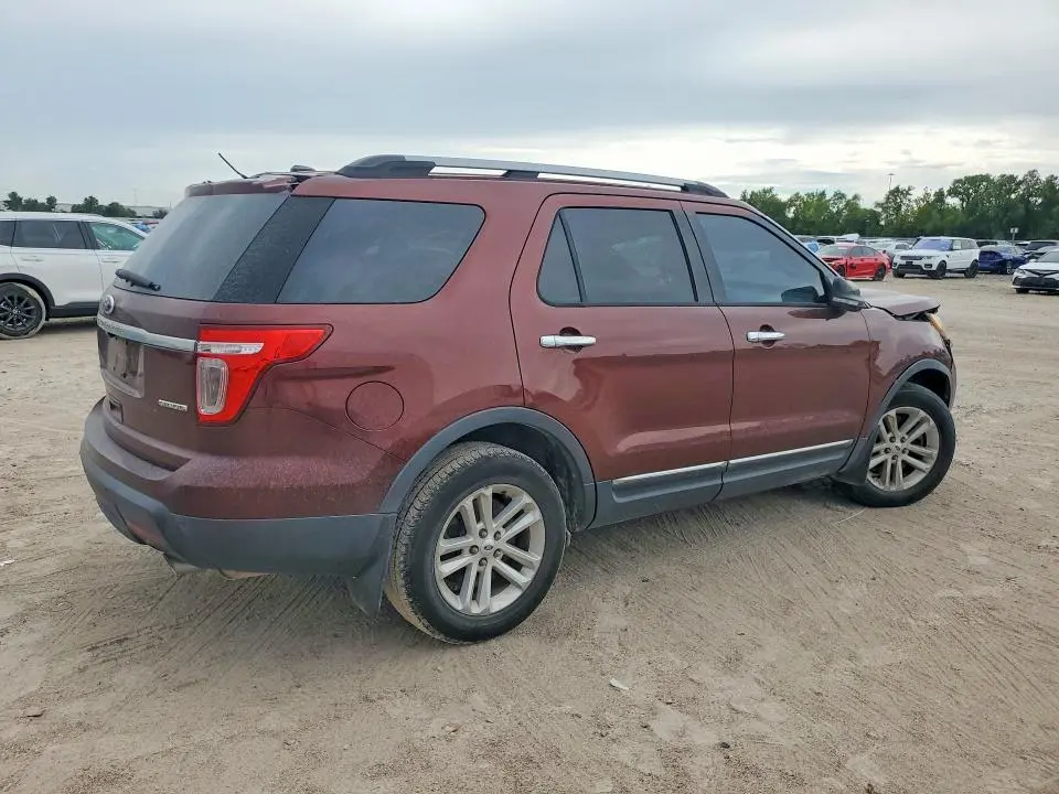 2015 FORD EXPLORER XLT  