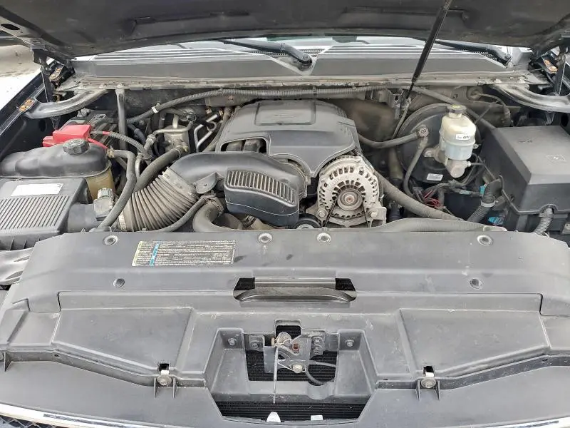 2010 CHEVROLET SUBURBAN C1500 LS  