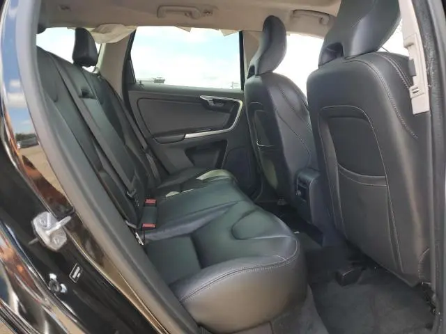 2017 VOLVO XC60 T6 DYNAMIC  