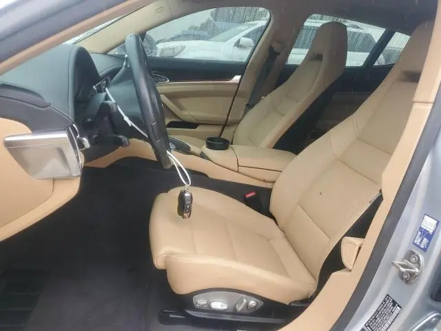2016 PORSCHE PANAMERA 2  