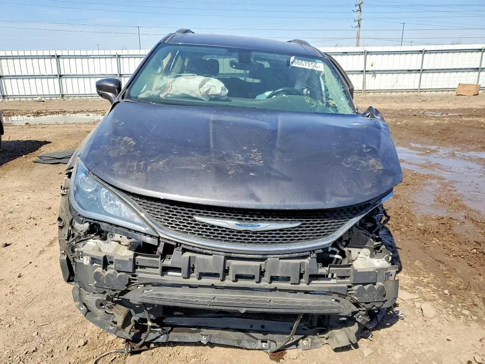 2017 CHRYSLER PACIFICA TOURING L PLUS  
