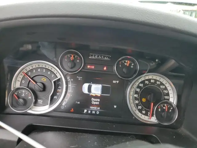 2016 RAM 1500 SLT  