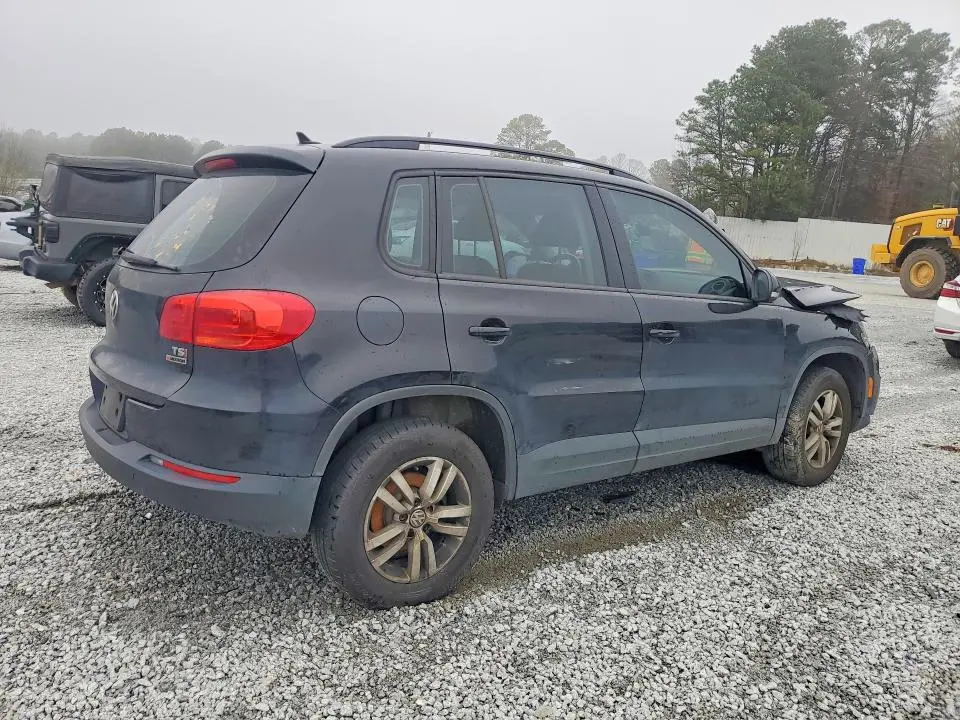 2017 VOLKSWAGEN TIGUAN S  