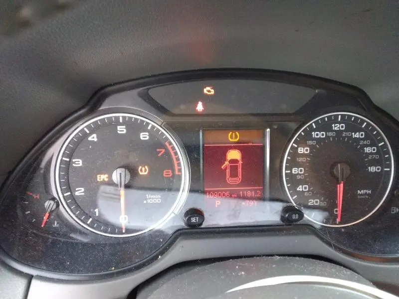 2011 AUDI Q5 PREMIUM PLUS  