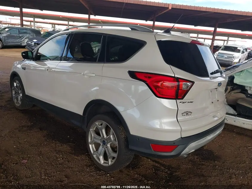 2019 FORD ESCAPE TITANIUM