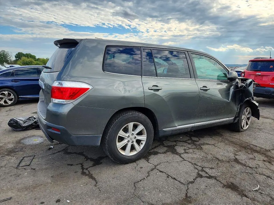 2012 TOYOTA HIGHLANDER BASE  