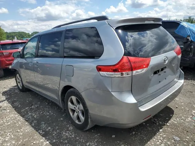 2011 TOYOTA SIENNA LE