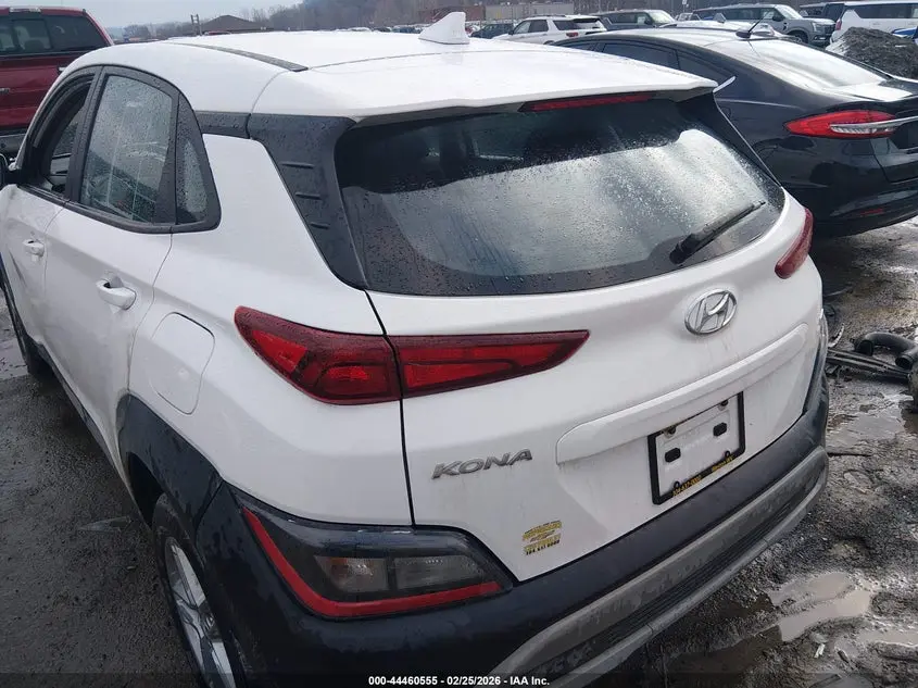2023 HYUNDAI KONA SE
