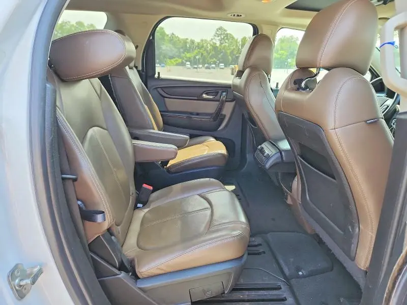 2016 GMC ACADIA SLT-1  