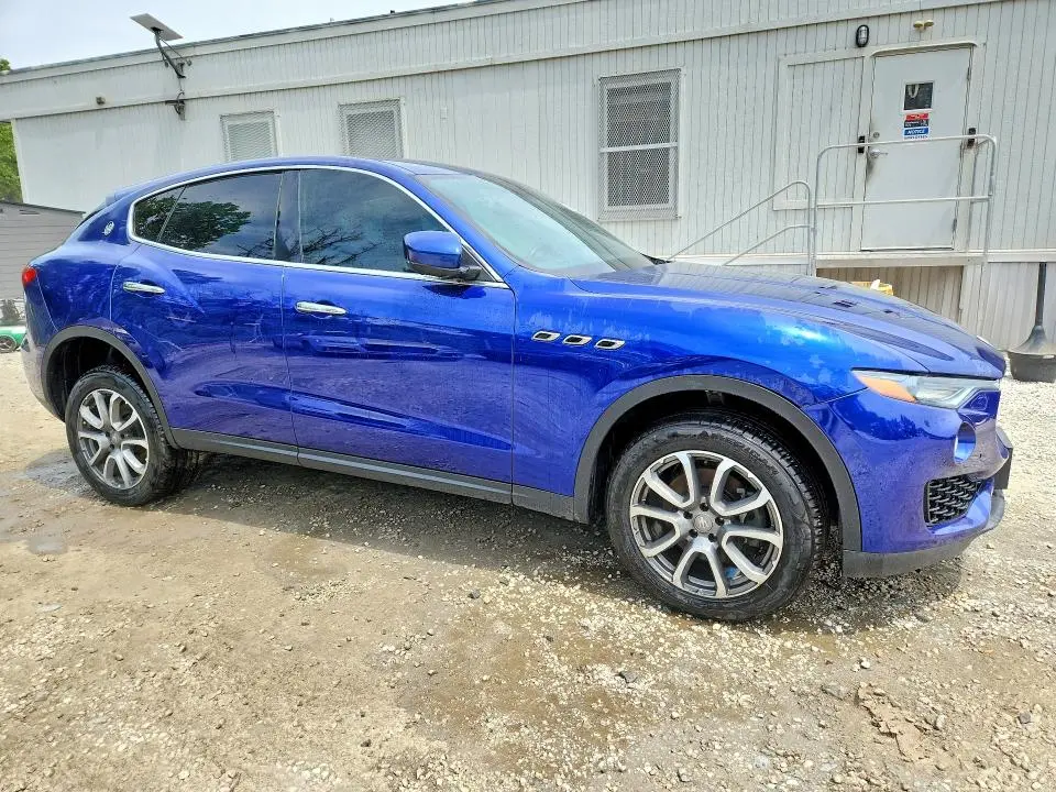 2017 MASERATI LEVANTE   