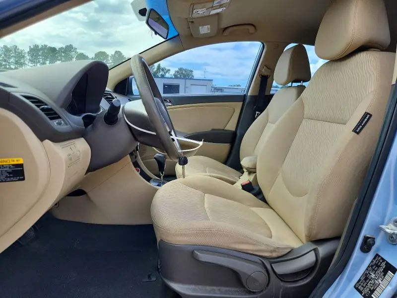 2013 HYUNDAI ACCENT GLS  